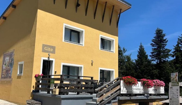 Chalet Jaune CHAMECHAUDE