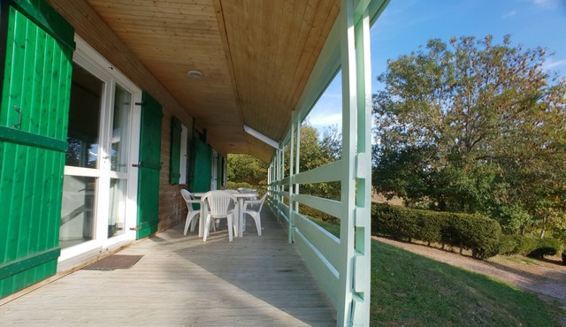Chalet Lilas with Mountain Views, Shared Pool, and Wi-Fi