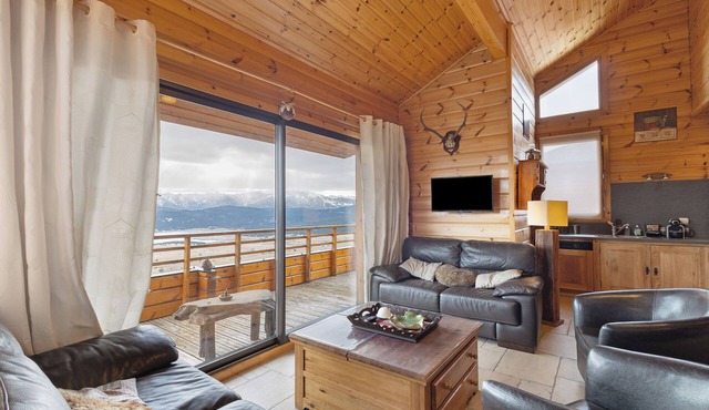 Chalet 'Puech' with Lake View and Private Terrace