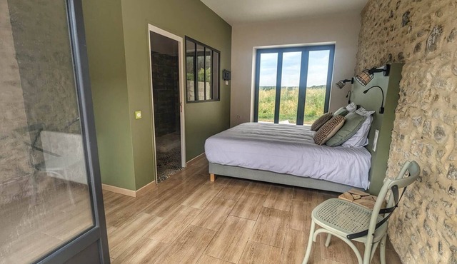 Chambre sur Jardin Avec Jacuzzi Privatif L'été et Terrasse
