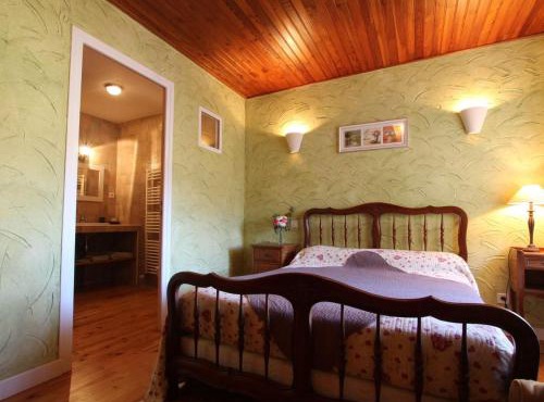 Chambres d'hôtes familiales à Saint-Just-Malmont - FR-1-582-480