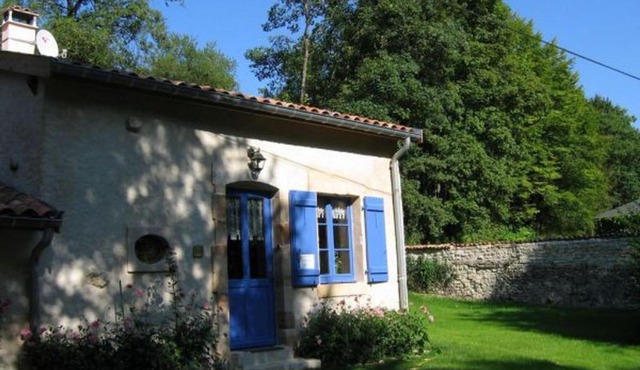 Charmant gîte lorrain avec poêle, jardin et terrasse, proche des sites historiques de Verdun - FR-1-585-4