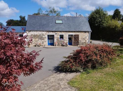 Charmante longère près des côtes Finistériennes
