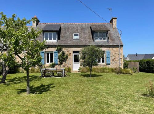 Charmante maison 3* près de la plage, jardin privé, WiFi, idéale pour découvrir la Côte de Granit Rose - FR-1-542-59