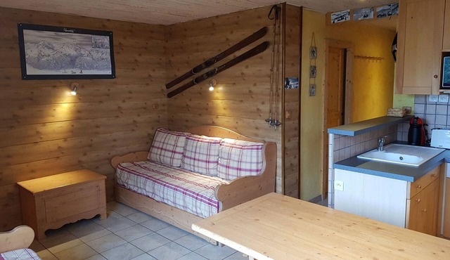 Charming 2-room apartment near slopes, 4 people, Arc 1600 in Bourg-Saint-Maurice
