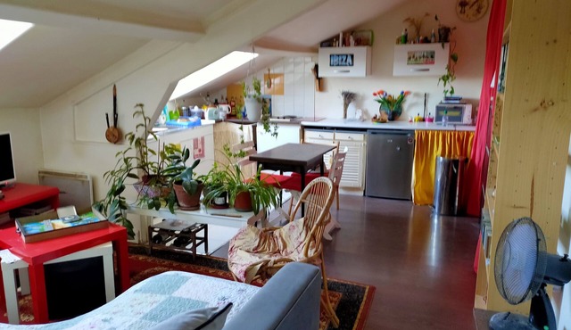 Charming 2 rooms Clichy Levallois 5 min by train from Paris Saint Lazarre