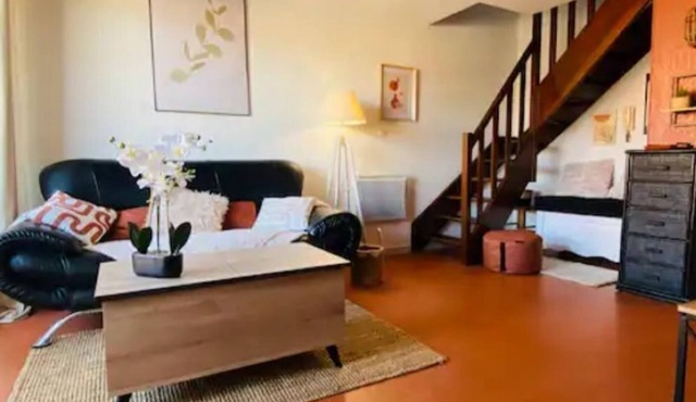 Charming air-conditioned duplex - 5pers - 2 bedrooms - Beach 100m - parking