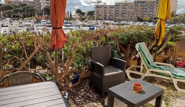 Charming apartment, port view - 4 guests