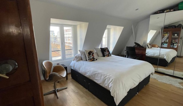 Charming apartment with sunny terrace 10 minutes' walk from La Défense