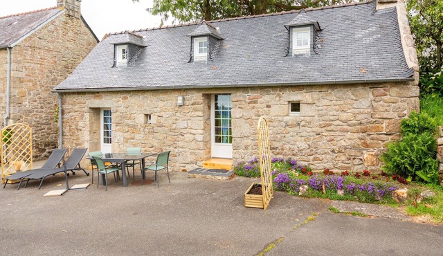 Charming Breton House with Shared Pool