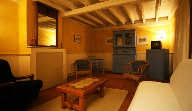 Charming cottage at the castle, Le Veurdre