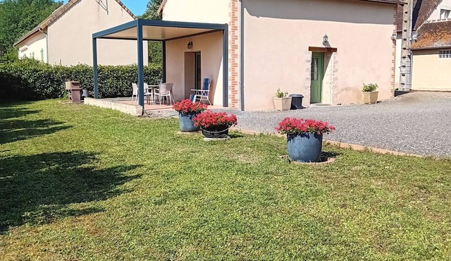 Charming Farmhouse: Nature, Quiet, South-Facing Terrace, Petanque Field