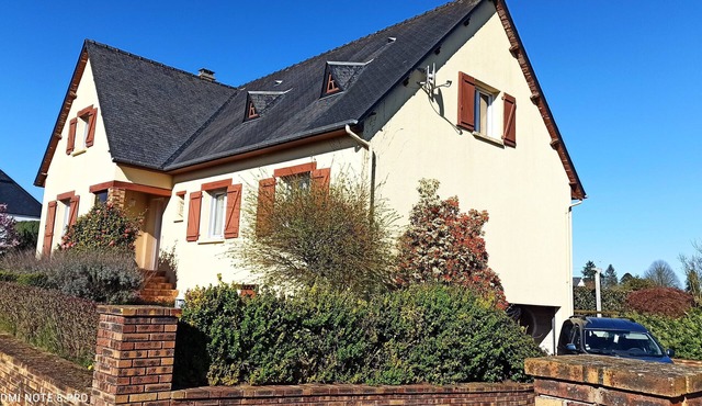 Charming village house in Fougerolles-du-Plessis
