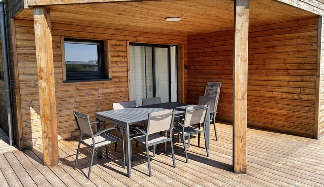 Charming cottage 500m from the beach