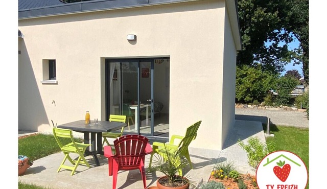 Charming furnished studio with terrace and garden in Plougastel, near Brest