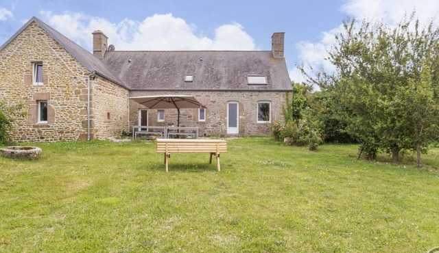 Charming historical house, pets allowed, private parking