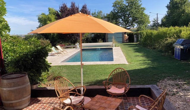 Charming house with swimming pool