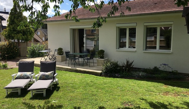 Charming house with garden, close to the historic center