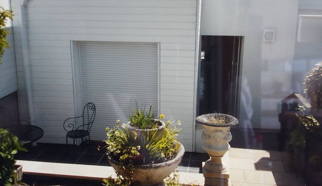 Charming little apartment near port, beaches and village