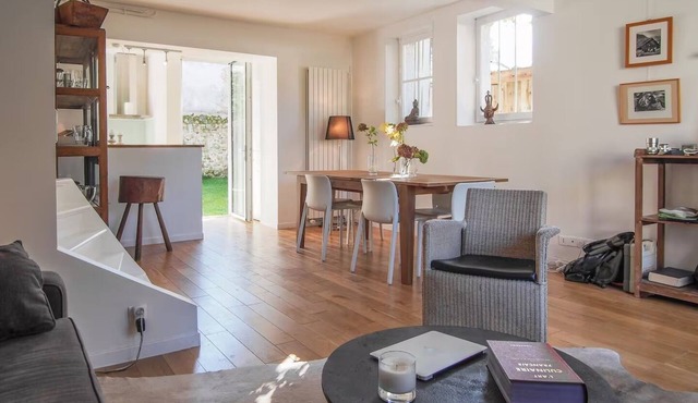 Charming little house in the historic heart of Barbizon