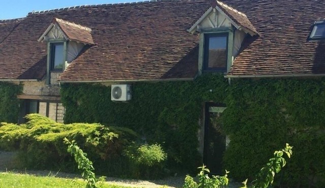 Charming Renovated House with Private Entrance Near Fontainebleau