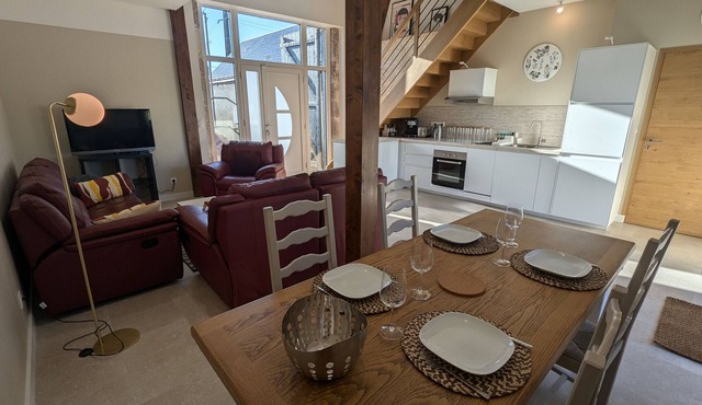 Charming renovated house in the heart of Loire Valley with parking and wifi