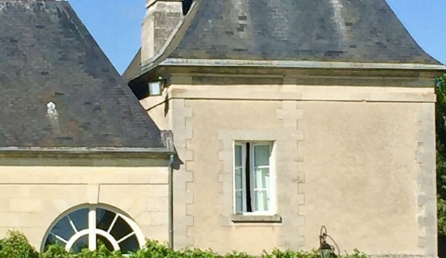 Charming Romantic Tower in Chateau Estate