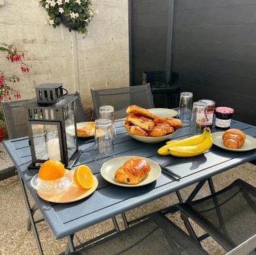 Charming Stay - Private Terrace - 20 min Disney