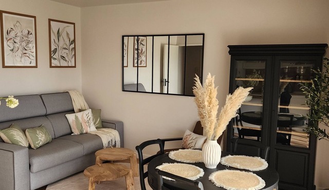 Charming T2 Apartment Completely Renovated with Terrace in Saint-Agathon