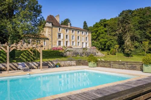 Chateau de la Guerinchie, beautiful 7 bedroom castle in the heart of the Dordogne