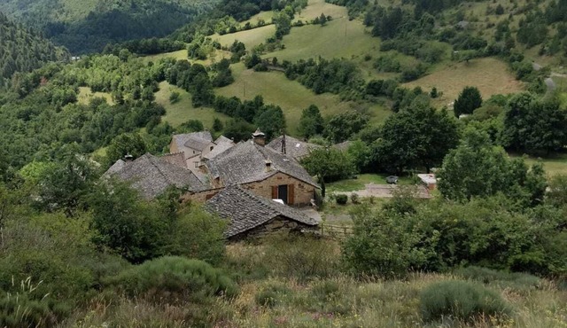 Chez Annaïk, 17th century farmhouse, an exceptional view of the Causse Méjean