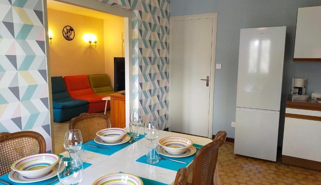 Chez Tata Malou - Maison avec jardin, cour fermée, proche toutes commodités