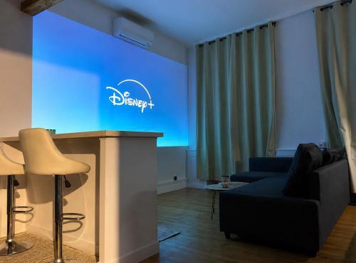 Cinéma et jeux de société, logement calme