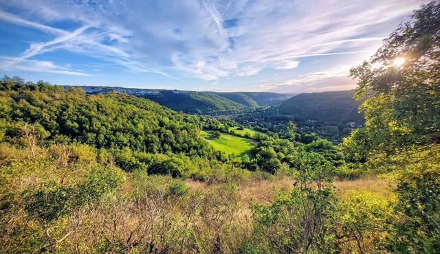 Cliff View and Private Pool with breathtaking views at Saint Antonin Noble Val