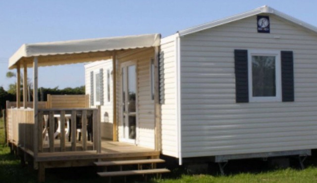 Comfortable mobile home with terrace - 4 guests