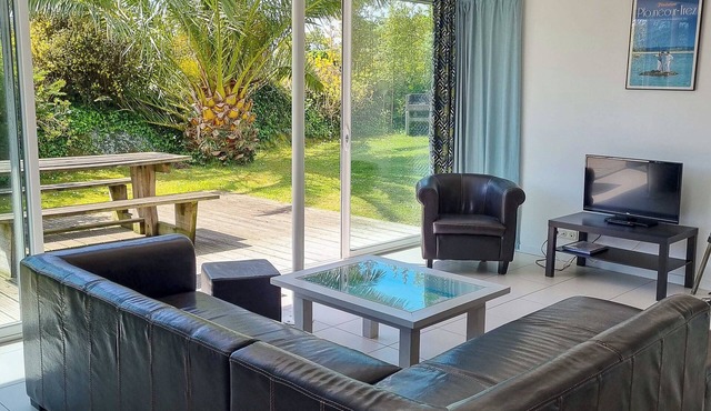 Comfortable house 4/6 persons 100m from the sea/GR34 with swimming pool