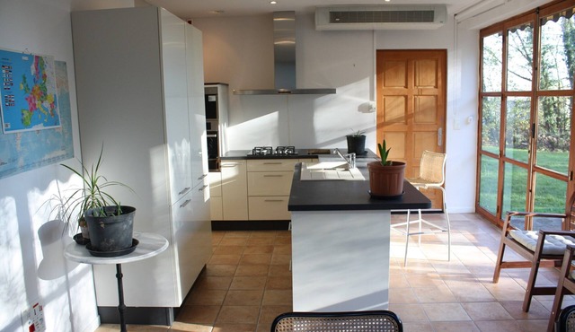 Comfortable Loft-Apartment 27 km from Paris