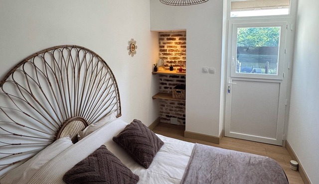Cosy apartment on the banks of the Nivernais Canal