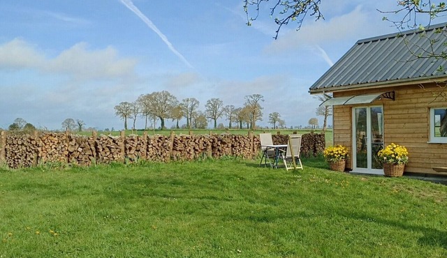 Cottage du Verger de Pommiers – Cozy Chalet in the Countryside for 3 Guests