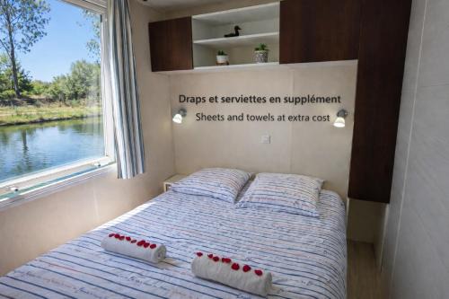 Cottage flottant Premium Jacuzzi privé en supplément