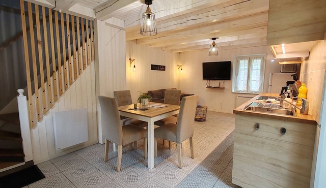 Cottage in Sully sur Loire
