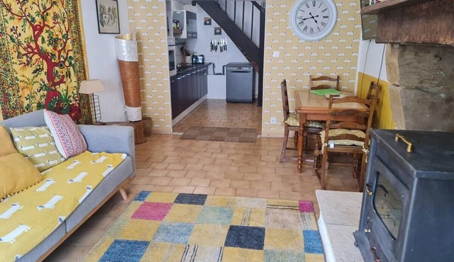 Cottage Sleeps 2 - Free Parking, Pet Friendly