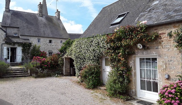 COTTAGE - Theme Seasonal rental - Watercolor Stage tours