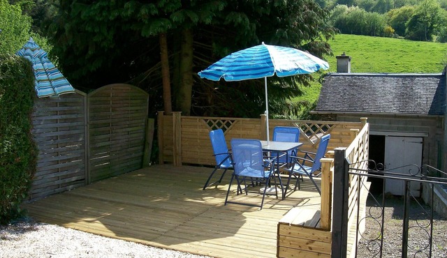 Cottage With Off Road Parking