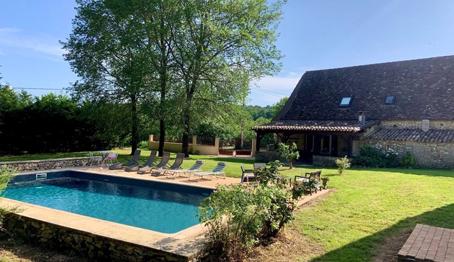 Country house in Périgord with swimming pool