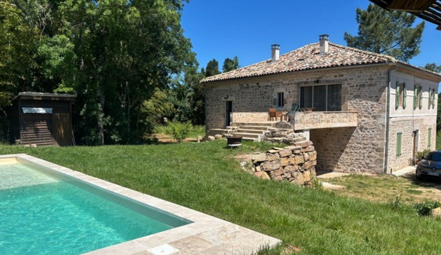 Country house with swimming pool