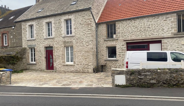 Country house, 50 m from the beach, close to all amenities, private parking