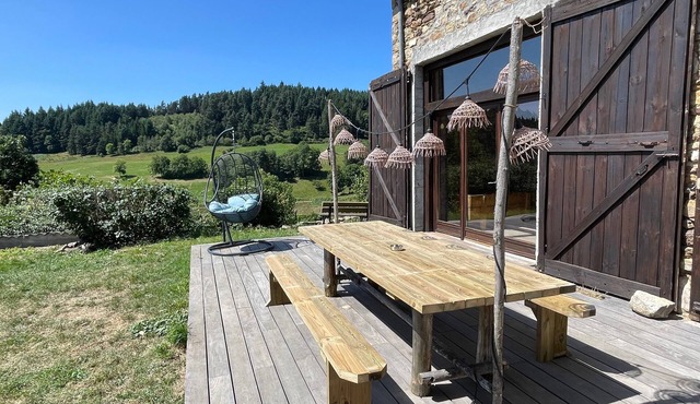 Country House “Terrasse de Genestoux” with Terrace and Fireplace