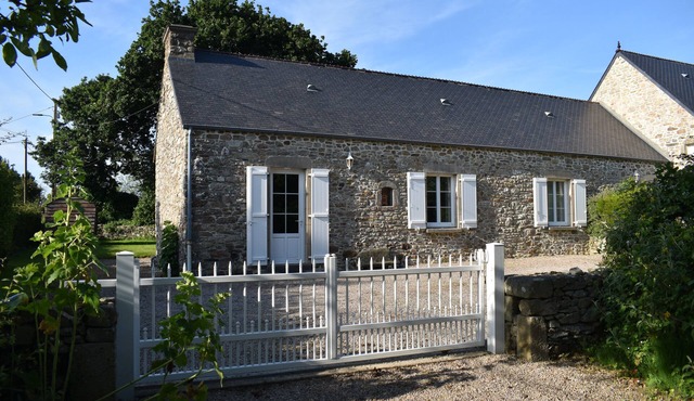 Country house in the heart of the Cotentin region Pets welcome