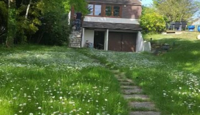 Country house near swimming, canoeing, climbing, castle, hiking.